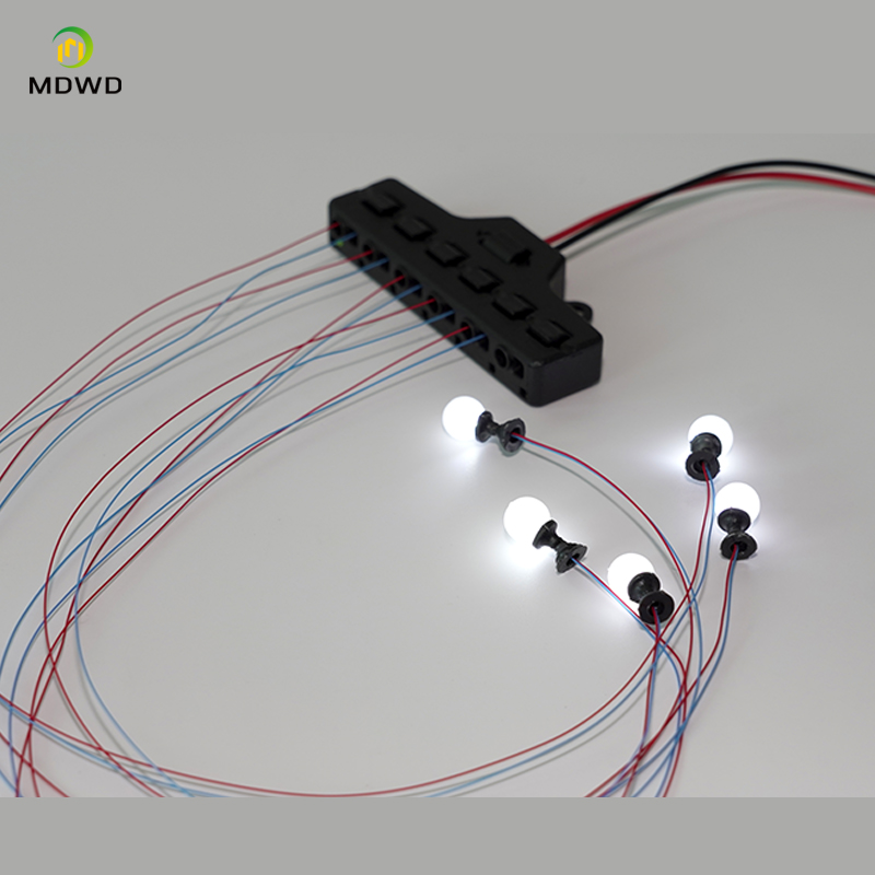Port Sharer Paralleler LEDLlig - Desk Setup Modern のレビューと価格