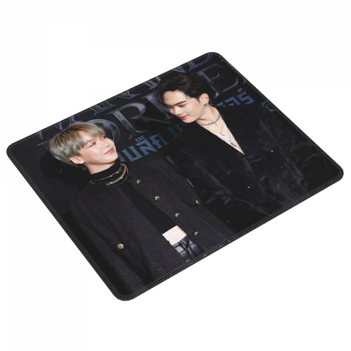 Santaearth Magazine Cover HD P - Rubber Mat Desk のレビューと価格