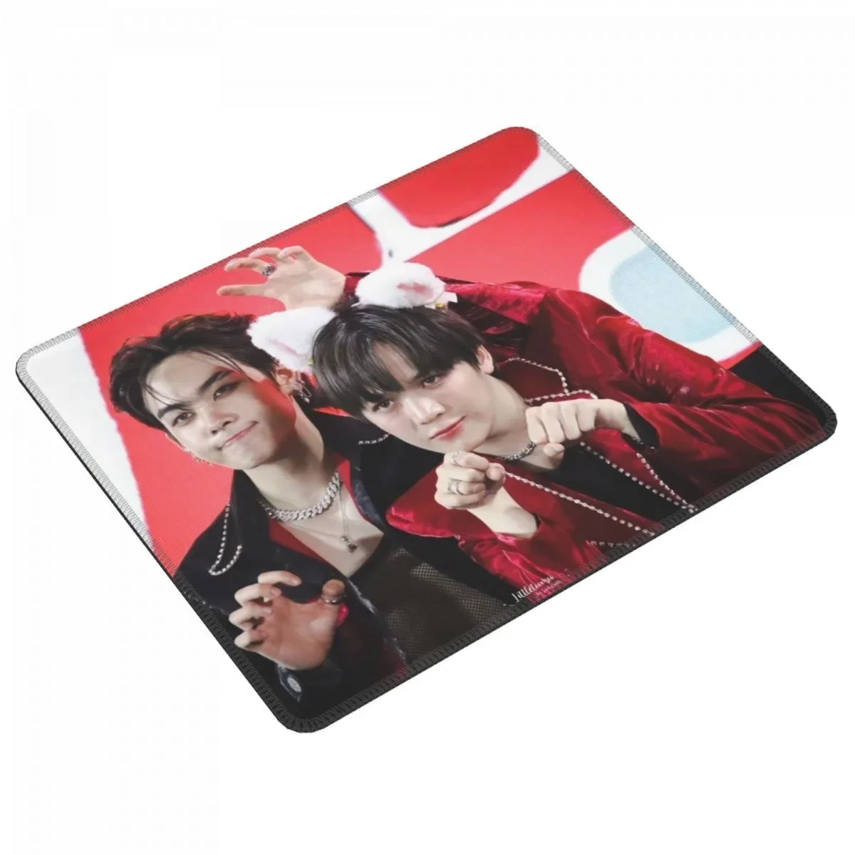 Santaearth Magazine Cover HD P - Rubber Mat Desk のレビューと価格