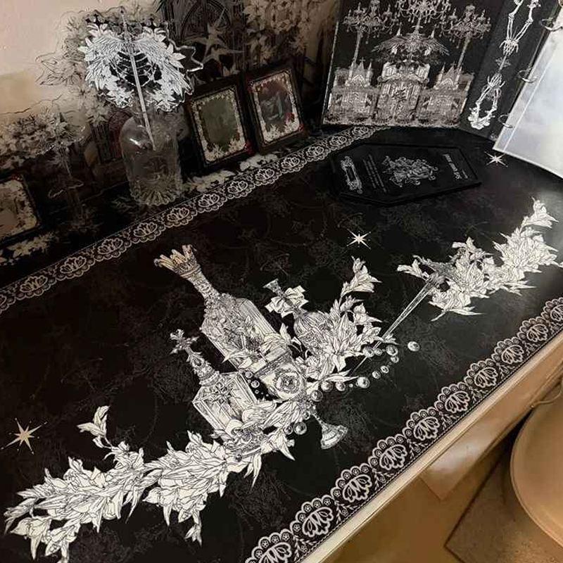 Divine Realm Gothic Building M - Rubber Mat Desk のレビューと価格